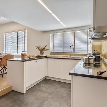 Sersea - Spacious House In With Garage Ostend