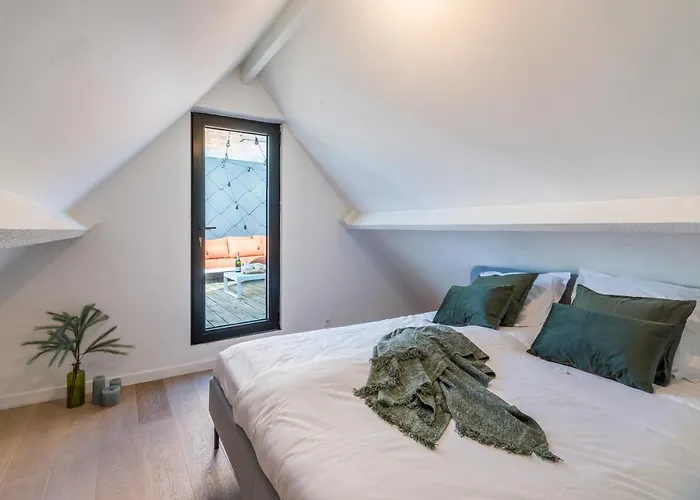 Sersea - Spacious House In With Garage Ostende