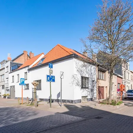 Feriehus Sersea - Spacious House In With Garage